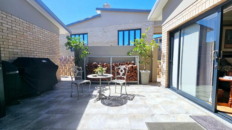 3 Bedroom Property for Sale in Dana Bay Western Cape
